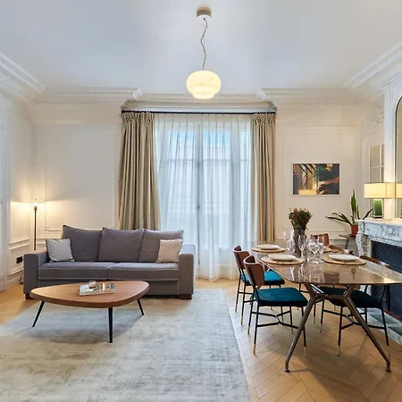 Wonderful Ac Terrace Madeleine Opera شقة باريس