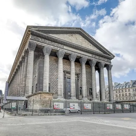 Wonderful Ac Terrace Madeleine Opera דירה