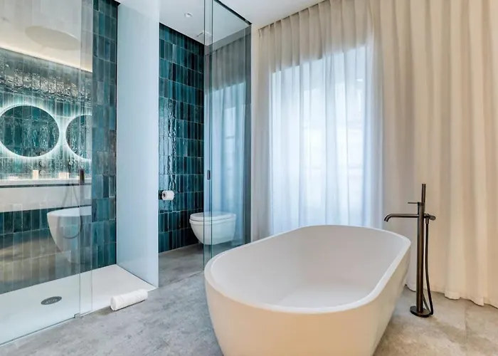 Wonderful Ac Terrace Madeleine Opera